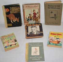 SM. LOT OF VINTAGE CHILDRENS BOOKS