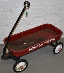 RADIO FLYER PULL WAGON