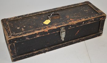 VITNAGE PAINTED WOODEN TOOL BOX IN BLACK PAINT