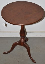 CUSTOM MAPLE ROUND QUEEN ANNE CANDLESTAND