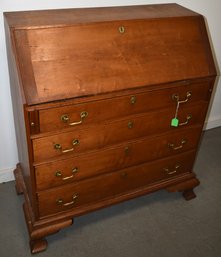 N.E. CHIPPENDALE SLANT FRONT DESK