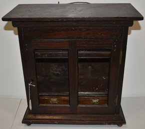 SM. OAK TABLE TOP CABINET