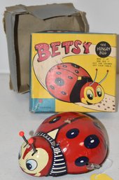 THE HUNGRY BUG WIND UP TOY