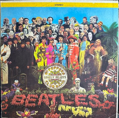THE BEATLES SGTs. PEPPERS LONELY HEARTS CLUB BAND RECORD LP