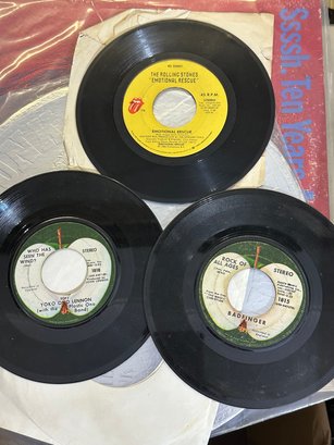3 45's. Stones, Badfinger, Lennon 7' Record