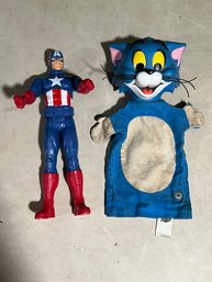 Tom & Jerry Hand Puppet 'Tom' Mattel 1965 & Avengers Titan Hero Series Captain America Action Figure