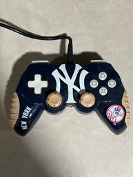 PS2/PS1 PlayStation Madcatz Game Controller NY Yankees