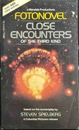 Book Close Encounters Of The Third Kind Sci-fi MM Vintage Book Fotonovel
