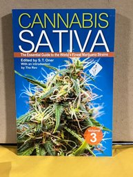 Cannabis Sativa Volume 3: The Essential Guide To The World's Finest Marijuana Strains