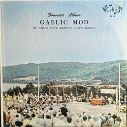 GAELIC MOD ST. ANN'S, CAPE BRETON, NOVA SCOTIA SOUVENIR ALBUME MACDONALD HUNDRED JR. PIPE BAND LP RECORD