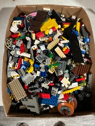5 Pound Lot Of Legos, All Types Unsorted. MAY Include Figures.