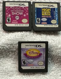 3 Game Lot Nintendo DS Games! Fashion Show, Disney High School Musical, Disney Magical Jewels