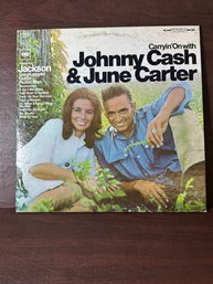 JOHNNY CASH & JUNE CARTER CARRYN' ON WITH E/VGplus CS-9528
