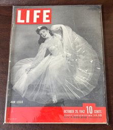 Time Life Magazine War Issue October 26th 1942 Joan Leslie
