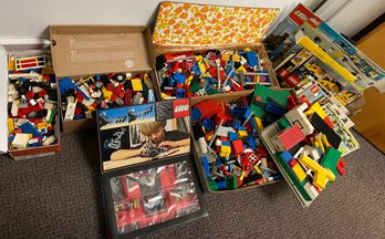 LEGOS - *17 Pounds Plus Several Booklets Boxes With Diagrams