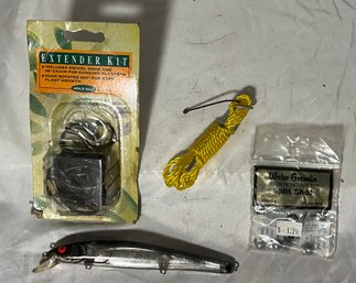 4 Pc Fishing Set - Rope, Lure, Chain And Hooks