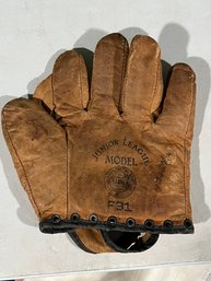 Junior League Baseball Glove Mitt VINTAGE F31