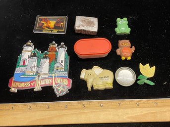 Eight Refrigerator Magnets Frog Owl Lighthouses Of Marthas Vineyard