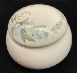 Small Round Jewelry Holder With Floral Decorated Lid