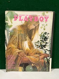 1972 April Playboy Magazine - Vicki Peters