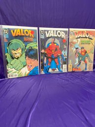 DC Comics - Lot Of 3 - Issues #13, 18, 19 - Valor - All Are Bagged And Boarded