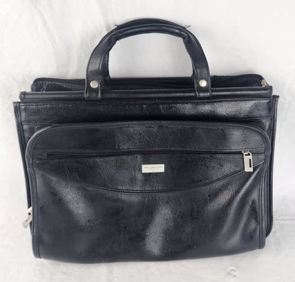 US Luggage New York Leather Briefcase / Laptop Travel Bag