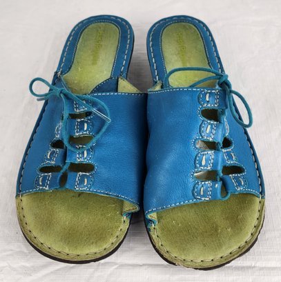 Turquoise / Green Hush Puppies Sandals Women's Size 8