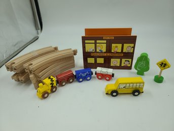 Peanuts Wooden Train Set