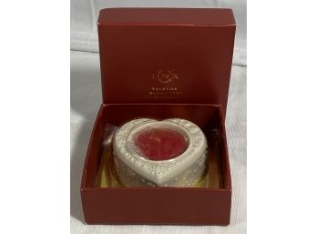 New In Box Lenox Yuletide Glowlites Heart Tea Light Candle Holder