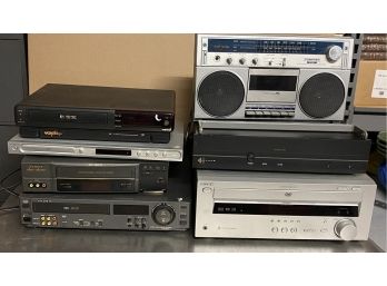 Lot Of Electronics Stereo,amplifier,boombox,vcr Etc