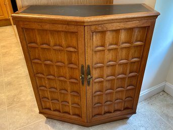 Liquor Cabinet - 25x12x27.5