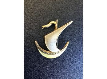 VINTAGE NORWAY STERLING SILVER & ENAMEL SHIP BOAT PIN BROOCH ~IVAR HOLTH~