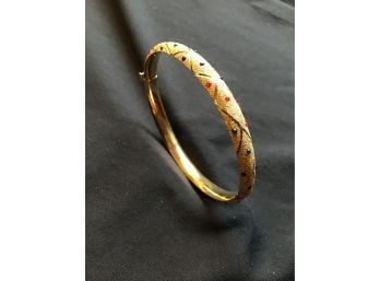 14k GOLD BANGLE BRACELET W/ TINY GARNETS, SAPPHIRES & EMERALDS SIGNED