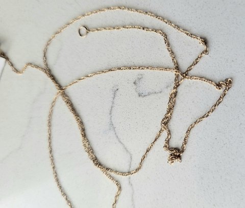 VINTAGE THIN  GOLDTONE  CHAIN -NEW WITH TAG--18'L