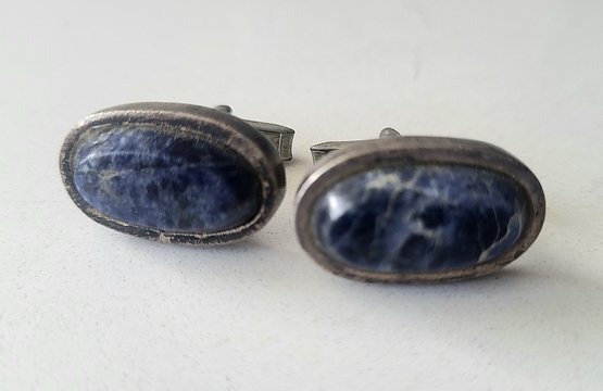 VINTAGE MARKED 950 MEXICO WITH LAPIS LAZULI STONE CUFF LINKS
