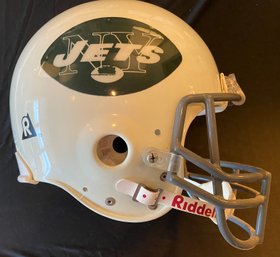 New York Jets Riddell Full-Size Helmet, Iconic Green And White Team Colors With Chin Strap, NWT