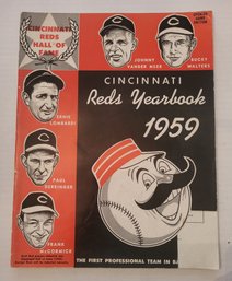 VINTAGE CINCINNATI REDS YEARBOOK--1959