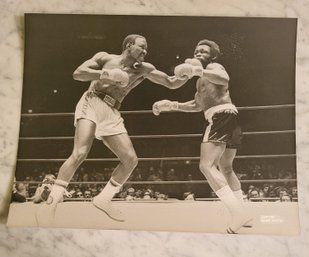 VINTAGES 1976 -SET OF 3 BOXING  BLACK & WHITE PHOTOS BY 'SMOOTH GARY' IN ORIGINAL ENVELOPE DATED MARCH 19,1976