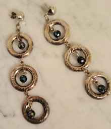 VINTAGE GOLDTONE   METAL  &  FAUX SAPPHIRE STONE THREE CIRCLE   DANGLE PIERCED EARRINGS