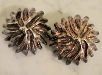 VINTAGE  MARKED 925 .S STERLING TEXTURED CLIP ON EARRINGS