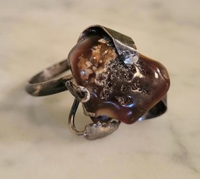 MARKED STERLING RING WITH BROWN STONE