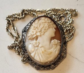 VINTAGE CAMEO PIN /PENDANT  W/STERLING SILVER (925) CHAIN-30'L