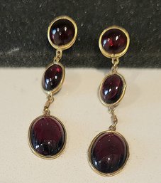 VINTAGE GOLDTONE DANGLE EARRINGS WITH RED STONES