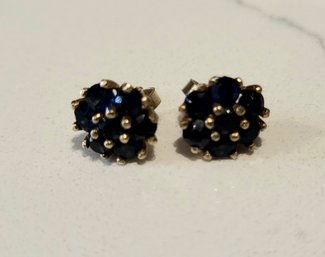 VINTAGE TINY  14kt. Yellow Gold FLOWER STUD EARRINGS WITH BLUE STONES