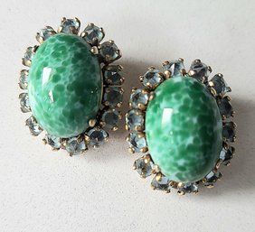 VINTAGE GOLDTONE WITH GREEN SPECKLED STONE & LIGHT BLUE RHINESTONE BORDER CLIP ON EARRINGS