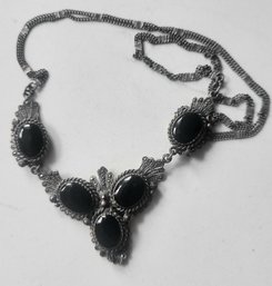 VINTAGE STERLING SILVER MARKED 925 NECKLACE WITH BLACK STONES --18'L