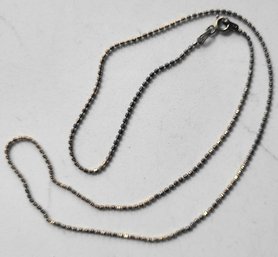VINTAGE STERLING SILVER MARKED 925-ITALY NECKLACE--18'L