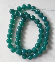 VINTAGE JADE BEADS--READY TO STRING--16'L--37 GRAMS