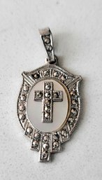 VINTAGE STERLING SILVER MOTHER OF PEARL & MARCASITE CROSS RELIGIOUS PENDANT