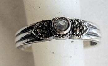 VINTAGE STERLING SILVER 925 MARCASITE & TOPAZ BAND RING---SIZE 8 1/2